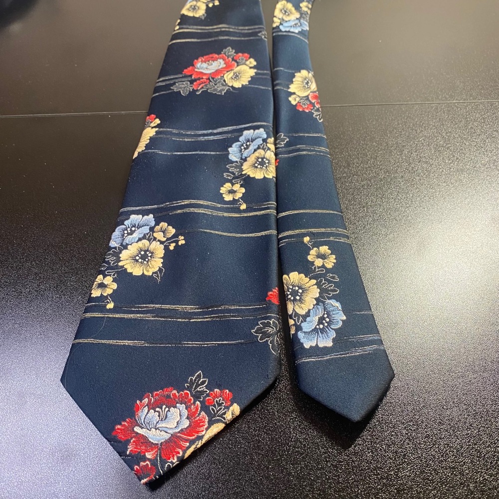 Mr John Beau Brummell Mens Necktie Floral Stripe Wide 4 Inch Navy Blue Vintage - Picture 4 of 4